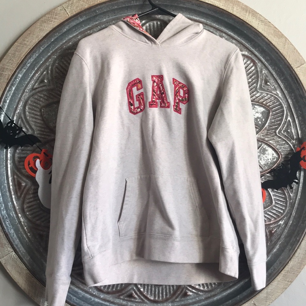 Women’s size L GAP hoodie